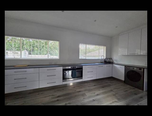 3 BEDROOM HOUSE FOR SALE IN ALBEMARLE